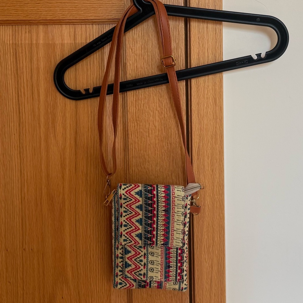 NWOT Colorful Patterned Crossbody Bag